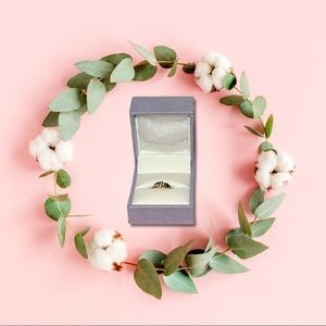 Vintage 10k Gold Cat/Fox Ring - Size 6 (EUC)